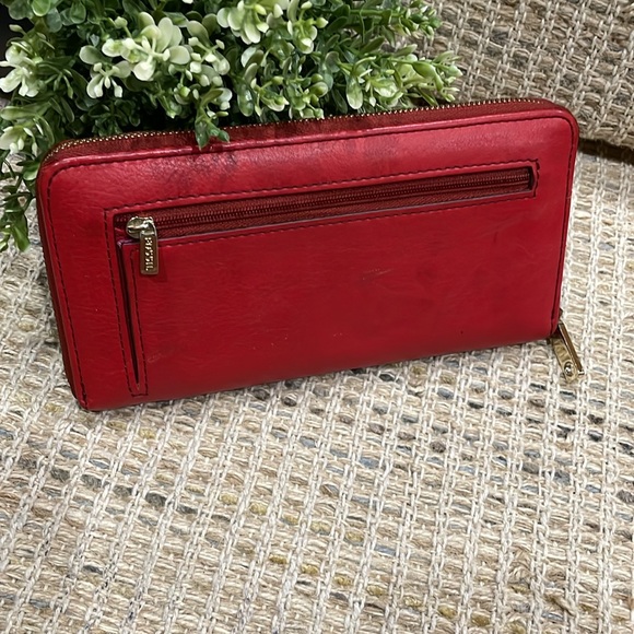 Fossil Zip Around Wallet Red Leather - Picture 7 of 12